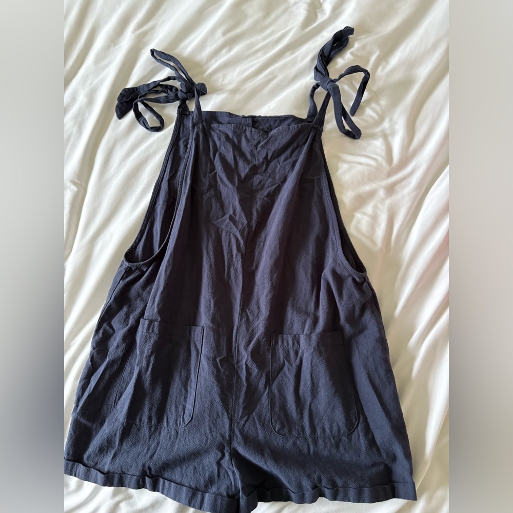 Navy tie overall shorts